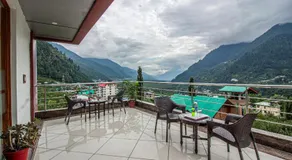 Snow Bloom Resort - Image 3