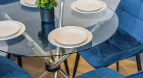Woodside Park Suite - 2Bed - 2Bath - Sleeps 5 - Image 2