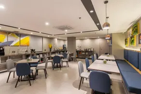 Home Inn Style Linyi Railway Station Station Square - Image 4