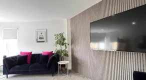 Glas Go Executive 2-Bedroom Apartment near OVO Hydro Free Parking - Image 4