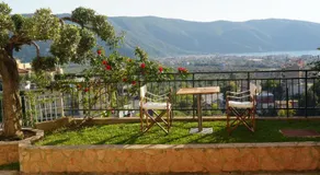 Τhe Sunny Apartments - Image 2