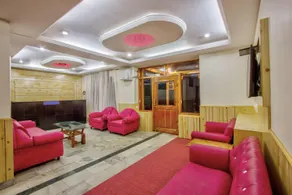 white Mountain Hotels - Image 2
