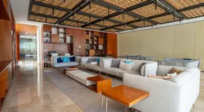 3BR Beachfront Luxury Condo w/ Great Features - Image 3