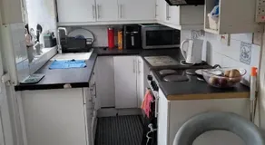 Murston Double Room - Image 3