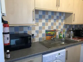 NEW Super 2BD Flat near Dalkeith Town Centre - Image 4