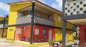 FLATS no Forte a 200m da praia, com 60 m2, 2 quartos com ar condicionado, cozinha completa, área de lazer, WIFI, piscinas, estacionamento, acomodam 8 pessoas, portaria 24H, ambiente familiar. - Image 3