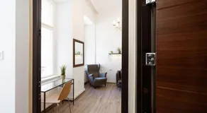 Free Parking Chain Bridge Home 4ppl, 2bdrm, Wifi, Smart TV, AC - Image 5