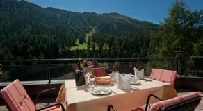 Hotel Romantica - Image 3