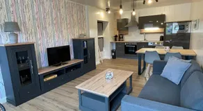 Bellissimo appartamento accogliente e familiare con giardino, terrazza e barbecue | Vista sull'acqua | Ideale per lavorare da remoto | Sono ammessi animali domestici - Image 2