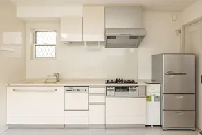 Magical Dream House 4LDK Detached House with Parking, 5 Minutes by Car from Maihama Station - Image 3