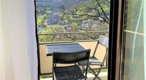 Top Modernes 1-Zimmer-Apartment mit Küche, Parkplatz, kostenfreiem WLAN und Netflix - Image 4