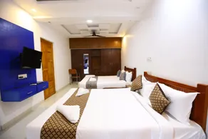 Starlight Hotels DLF - Image 2