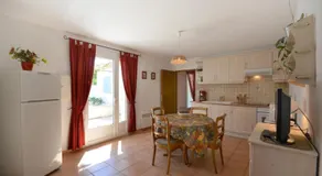 Cerise en Provence - Image 4