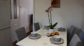 Modern 3-bedrooms house with 6 guests - Image 2