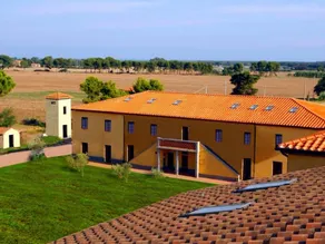 Stylish apartment with AC and terrace near the Tuscan coast - Image 3