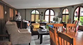 Flamboyant Guesthouse - Image 3