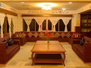 Hotel Sonamchen - Image 2