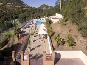 Bright Holiday Home in Umbria with Pool - Image 2