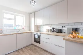The Wren Suite Apartment - Image 3