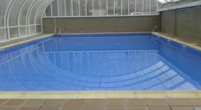 TORRE de la FUENTE AprtoVistas Piscina Parking - Image 3