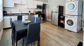 Cozy 2BR, Near Top attractions - Image 3