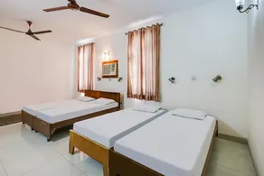 YWCA  OF DELHI BLUE TRIANGLE FAMILY HOSTEL - Image 2