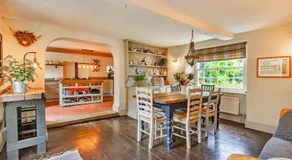 Islip Mill House - Luxury Riverside Home - Image 3