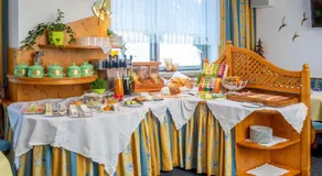 OLYMPIA Privathotel Garni - Image 2