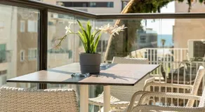 Luxury Beachside 3BR with Balcony - Image 5