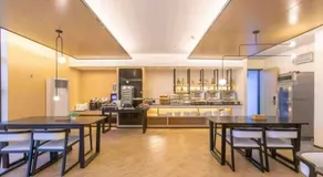 途客酒店石家庄北站华林国际柏林庄地铁站店 - Image 2