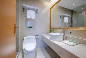 Vienna Hotel Guangdong Zhongshan Caihong Avenue - Image 3