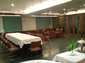 Hotel Executive - Image 2