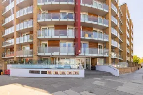 The Nine Elms Lane Arms - Stunning & Bright 2BDR Flat - Image 5
