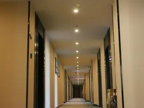 GreenTree Zhixuan Hotel (Jiujiang Linjiang Grand Market) - Image 3