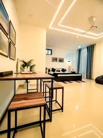 Saya's Abode - Railview Suites - Image 2