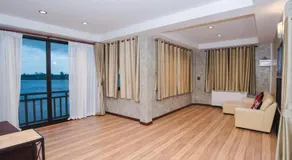 Riverview Loft house - Image 2