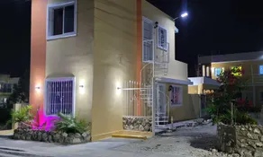 AVE FENIX APARTMENTS - Image 3