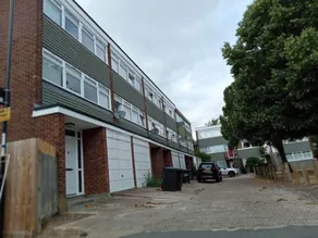 Lovely 1 bedroom flat 5 minutes walk from station - Image 2