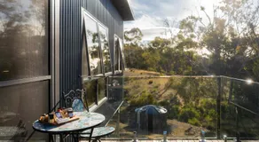 Studio 216 - Oceanview Studio with Bath, Romantic Bruny Escape - Image 4
