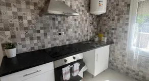 Apartamento loft, jardín y piscina privada - Image 4