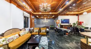 Olagi Hotel 2 - Image 3