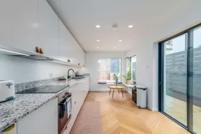 Charming 3BR Home in East London w/Terrace - Image 4