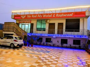 Hotel O Redfly Inn - Image 5