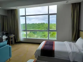Meritz Hotel - Image 2