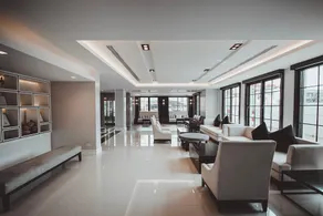 AVA Hotel - Image 2