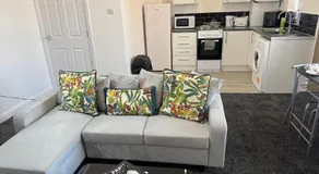 Bright Housing - Image 4