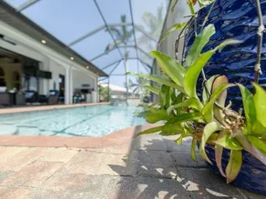 Spacieuse villa conviviale et familiale avec barbecue, jardin et piscine privée | Vue sur l'eau - Image 4