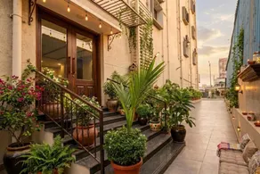 Hotel Stay Grand - Image 5