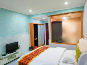 Shenghui Hotel - Image 2