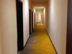 Yuechi Fuya Hotel - Image 5